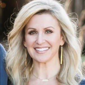 Meet your Posher, Mandy